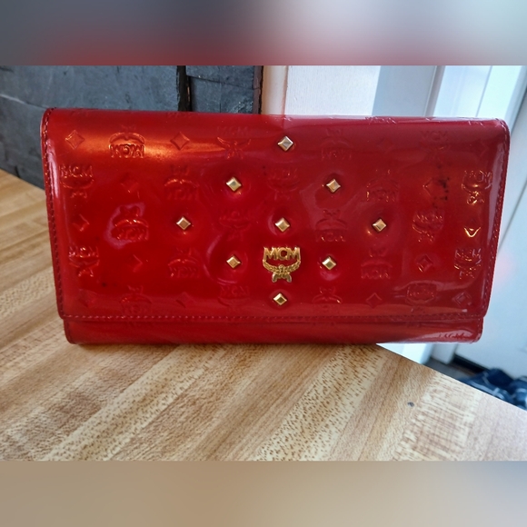 MCM EUC Red Patent Leather Wallet W/Gold Stud Detailing - Picture 3 of 12